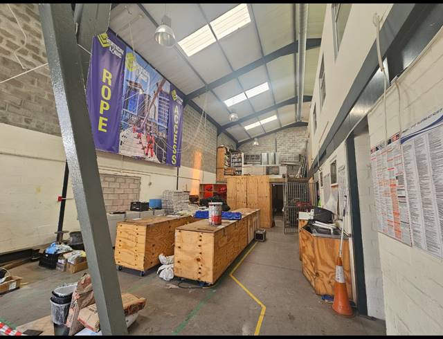 414M² WAREHOUSE TO LET IN MAITLAND